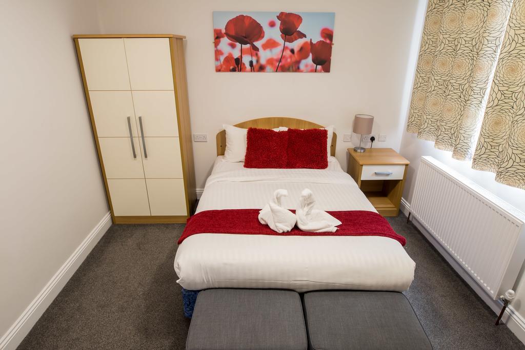 Rosalee Hotel Ілфорд Екстер'єр фото
