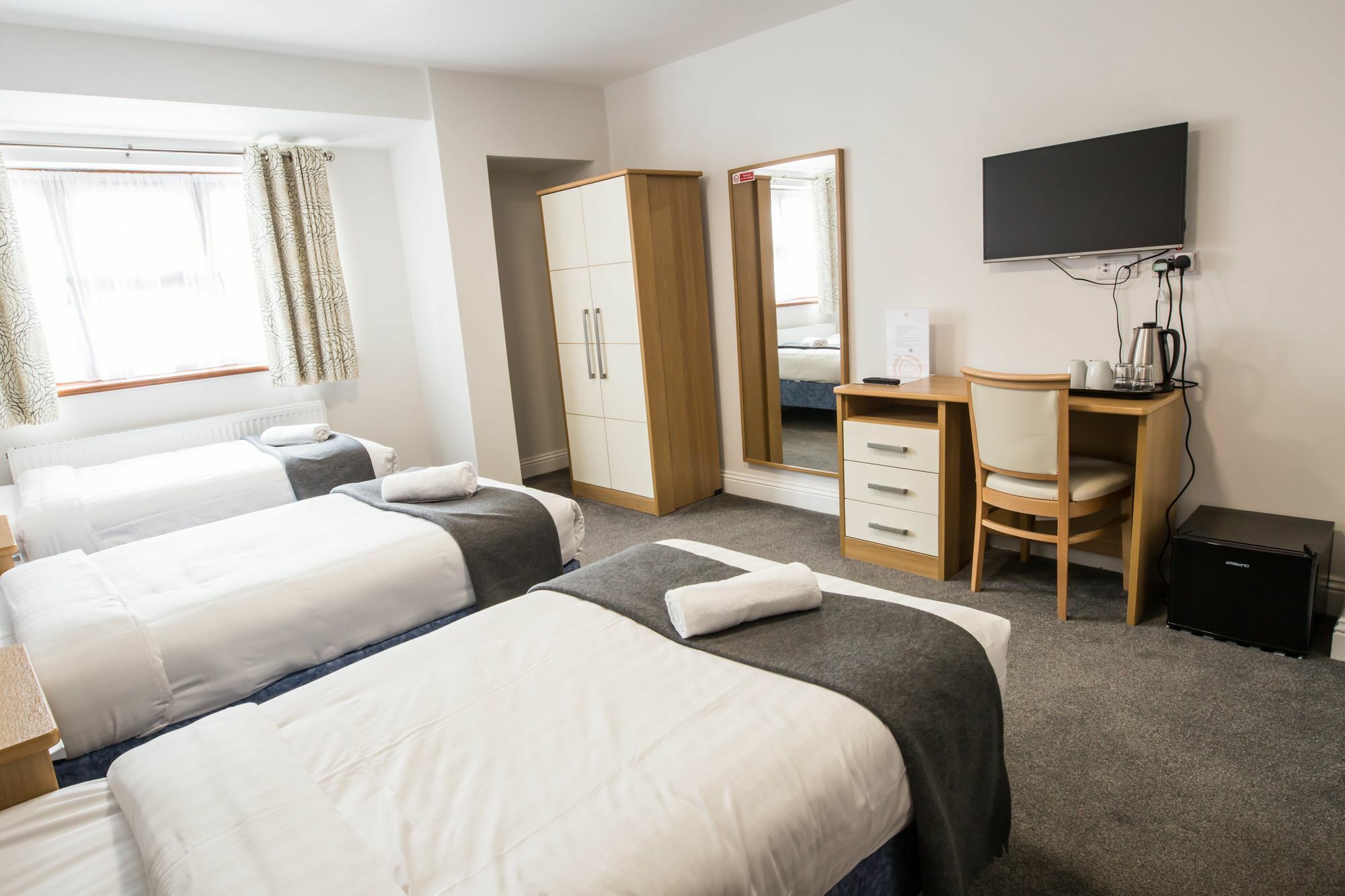 Rosalee Hotel Ілфорд Екстер'єр фото